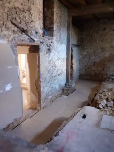 Démolition de cloisons intérieure dans une résidence secondaire