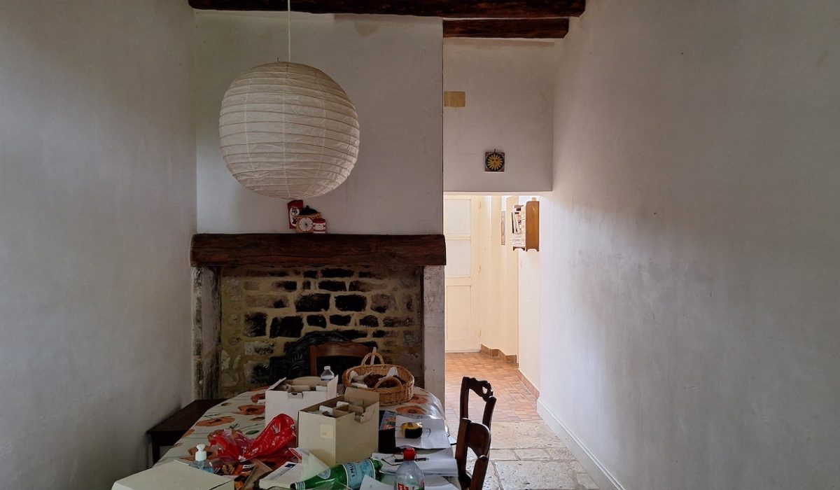 Avant: ancienne cheminée démolie