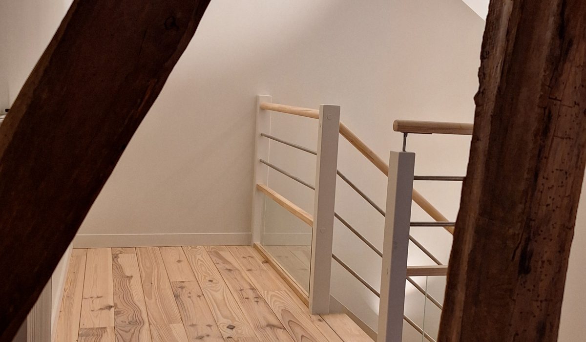 Création d'un esacalier pour aménagement de comble sur maison du secteur de Chablis