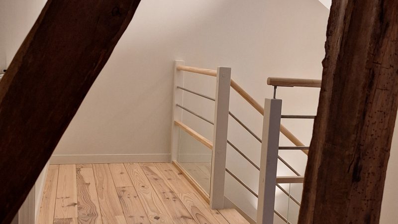 Création d'un esacalier pour aménagement de comble sur maison du secteur de Chablis