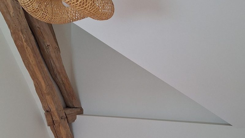 Aménagement de comble pour une maison dans l'yonne par Laetitia Duval-Boquet architecte d'intérieur, esprit simplicité et matériaux naturels